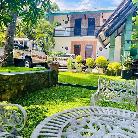 Aura Villa Полоннарува Екстер'єр фото
